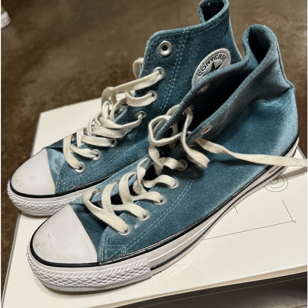 Blue Velvet  Converse